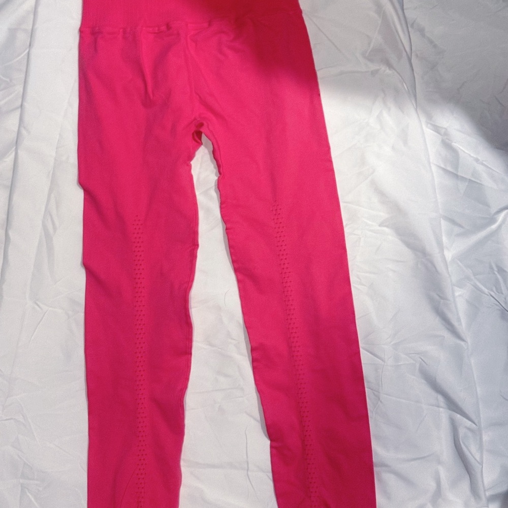 Fp movement M/L hot pink leggings - Picture 4 of 5